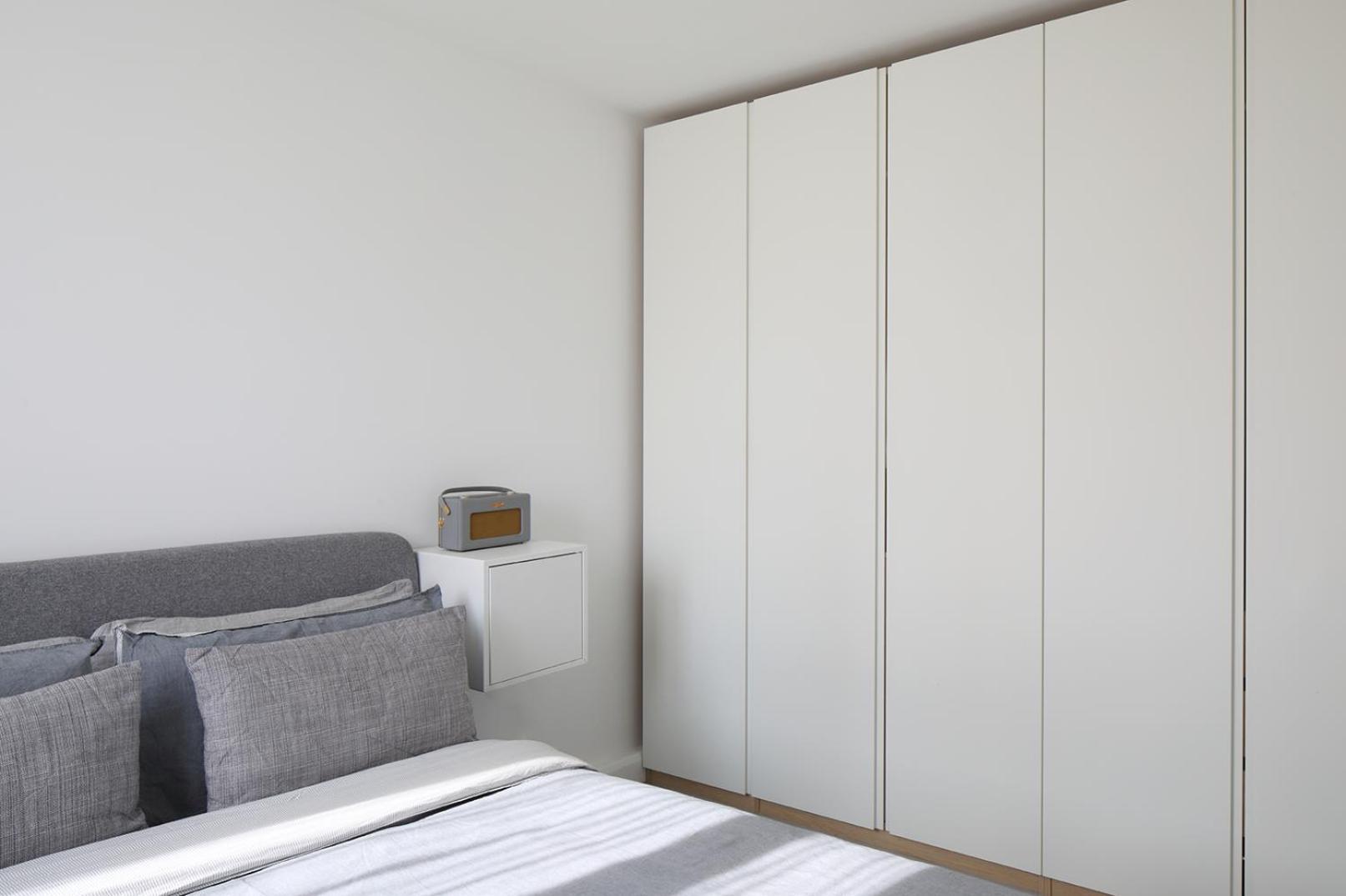 Modern On London's Southbank Apartment *