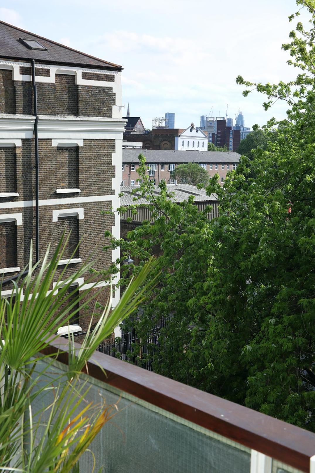Apartment Modern On London's Southbank London